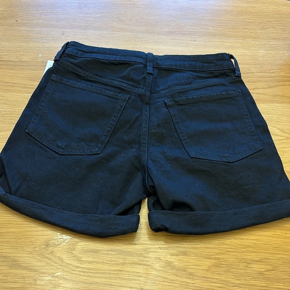 NEW! Black Jean shorts. Size 6 - Picture 5 of 5